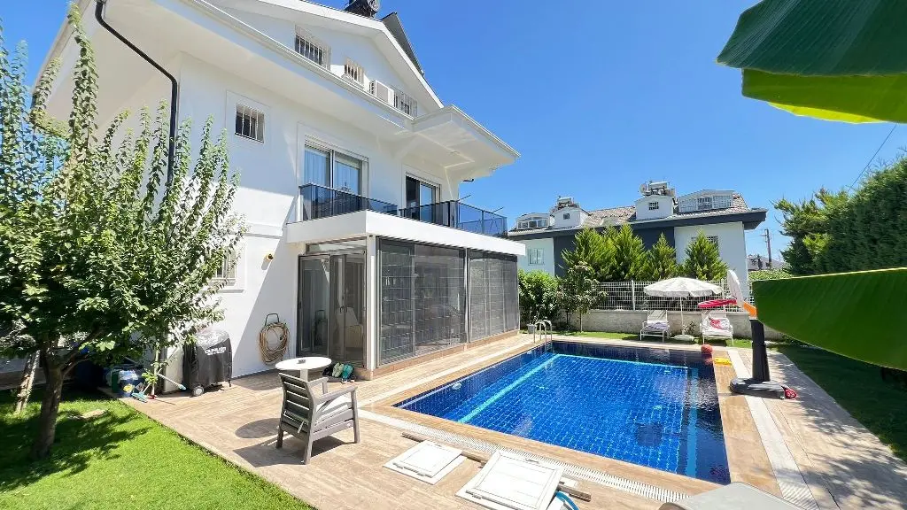 House in Calis